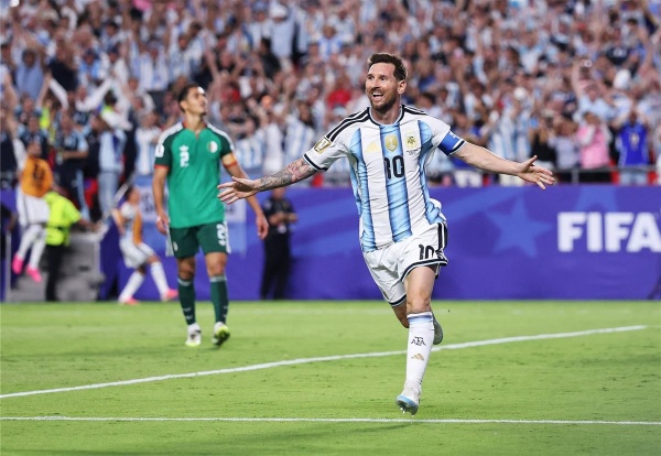 ترتيب مجموعة الجزائر في كأس العالم بعد الخسارة أمام الأرجنتين ترتيب مجموعة الجزائر في كأس العالم بعد الخسارة أمام الأرجنتين