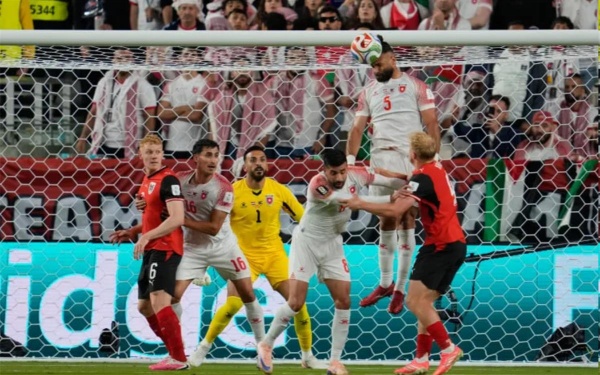 فيديو بنيران صديقة الأردن يستقبل الهدف الثاني أمام النمسا في كأس العالم