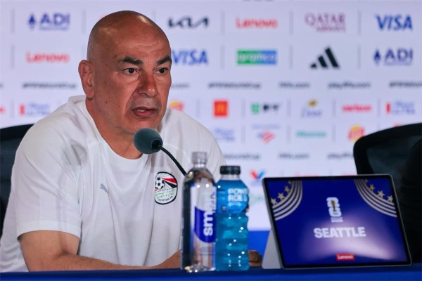 الأعلى للإعلام يتلقى شكوى جديدة من حسام حسن ضد رضا عبد العال الأعلى للإعلام يتلقى شكوى جديدة من حسام حسن ضد رضا عبد العال