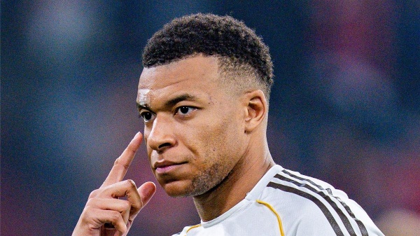 ريال مدريد يلجأ إلى سلاح صفقة مبابي لحسم صفقة أوليس