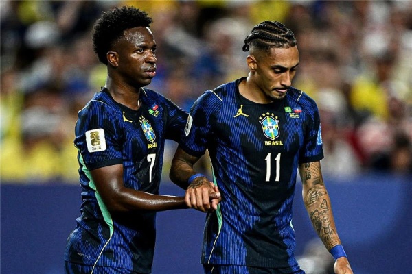 التشخيص المبدئي لإصابة رافينها أمام هايتي في كأس العالم التشخيص المبدئي لإصابة رافينها أمام هايتي في كأس العالم