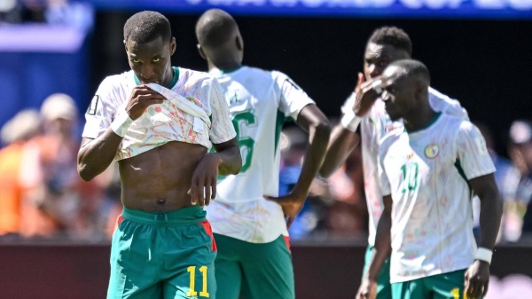 أزمة عاصفة في منتخب السنغال قبل مباراة النرويج بـ كأس العالم أزمة عاصفة في منتخب السنغال قبل مباراة النرويج بـ كأس العالم