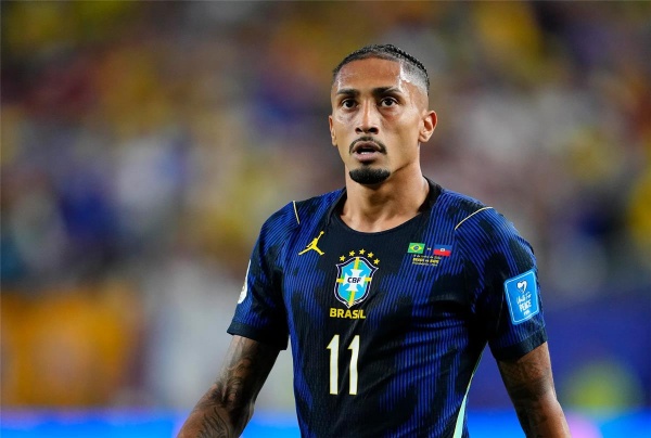 البرازيل تعلن تشخيص إصابة رافينها وموقفها بشأن استبعاده من كأس العالم البرازيل تعلن تشخيص إصابة رافينها وموقفها بشأن استبعاده من كأس العالم