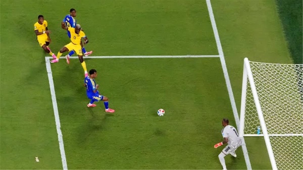 النقطة الأولى عبر تاريخها كوراساو تخطف تعادل ا مثير ا أمام الإكوادور في كأس العالم النقطة الأولى عبر تاريخها كوراساو تخطف تعادل ا مثير ا أمام الإكوادور في كأس العالم