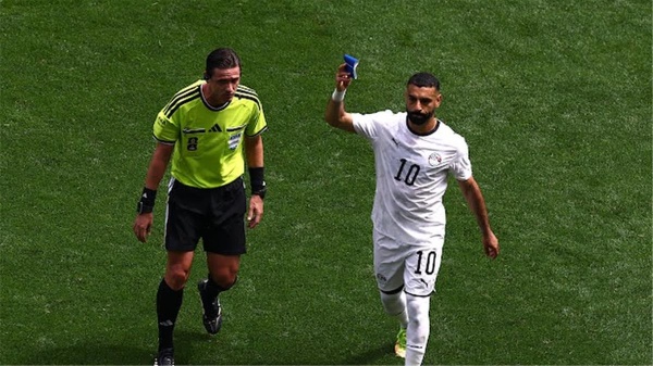 أوين عن مستقبل محمد صلاح قد يعود إلى ليفربول