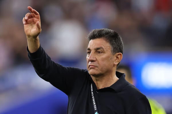 مدرب إيران يوجه تحذير ا لـ مصر ويعترف تبديلاتنا لم تكن بفائدة أمام بلجيكا