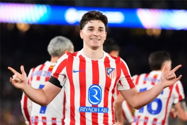 رد فعل ناري من أتلتيكو مدريد تجاه تصريحات ألفاريز بشأن برشلونة