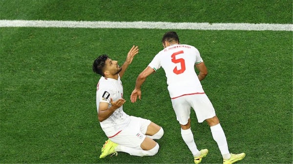 أسطورة إيران يمنح منتخب بلاده روشتة الفوز على مصر في كأس العالم أسطورة إيران يمنح منتخب بلاده روشتة الفوز على مصر في كأس العالم