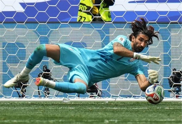 حارس إيران كل لاعب في منتخب مصر يعادل محمد صلاح ودرسنا نقاط قوتهم وضعفهم