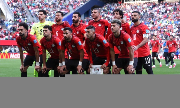 تصرف غامض من مهاجم منتخب مصر بعد التأهل لدور الـ32 في كأس العالم