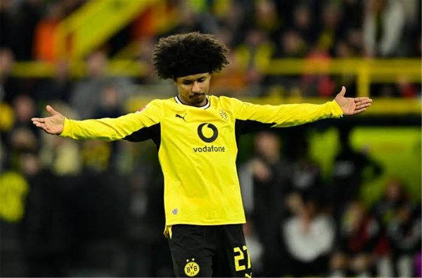 بوروسيا دورتموند يرد على عرض برشلونة لضم كريم أديمي بوروسيا دورتموند يرد على عرض برشلونة لضم كريم أديمي