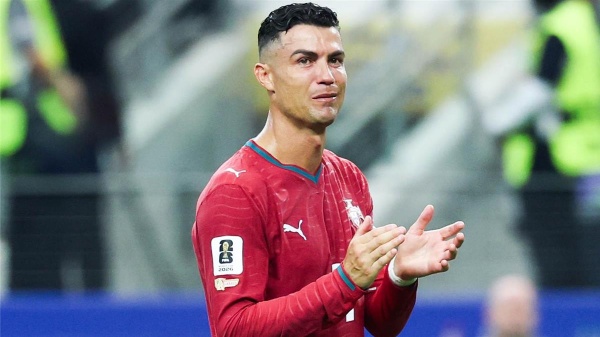 تعرض لمؤامرة داخلية دجوركاييف يهاجم البرتغال بسبب رونالدو