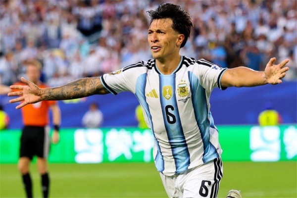 ليساندرو مارتينيز يدافع عن حكم مباراة مصر قام بعمل ممتاز ليساندرو مارتينيز يدافع عن حكم مباراة مصر قام بعمل ممتاز