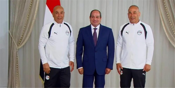 السيسي يحسم مصير حسام حسن مع منتخب مصر بعد انتهاء مشاركته في كأس العالم السيسي يحسم مصير حسام حسن مع منتخب مصر بعد انتهاء مشاركته في كأس العالم