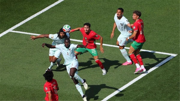 تقارير انتقادات هائلة لنجم المغرب بعد الخروج من كأس العالم تقارير انتقادات هائلة لنجم المغرب بعد الخروج من كأس العالم