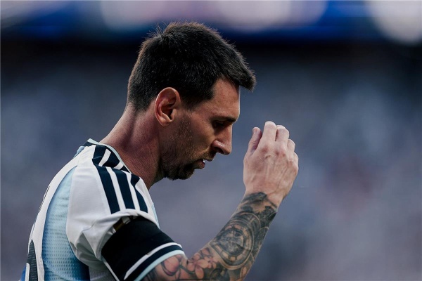 ميسي يدخل تاريخ كأس العالم برقم قياسي جديد ميسي يدخل تاريخ كأس العالم برقم قياسي جديد