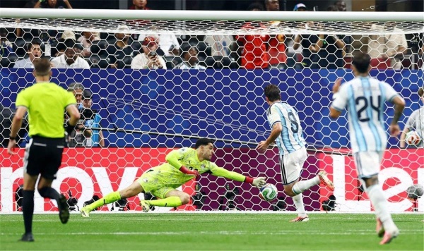 حارس ألمانيا السابق لـ شوبير كنت نجم ا ساطع ا في كأس العالم ومصر تفوقت علينا حارس ألمانيا السابق لـ شوبير كنت نجم ا ساطع ا في كأس العالم ومصر تفوقت علينا