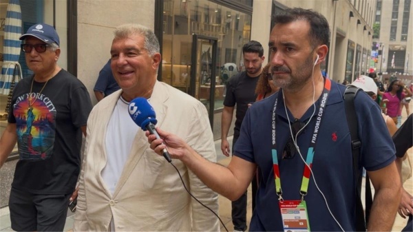 لابورتا يحسم موقف برشلونة من ضم جوليان ألفاريز لابورتا يحسم موقف برشلونة من ضم جوليان ألفاريز