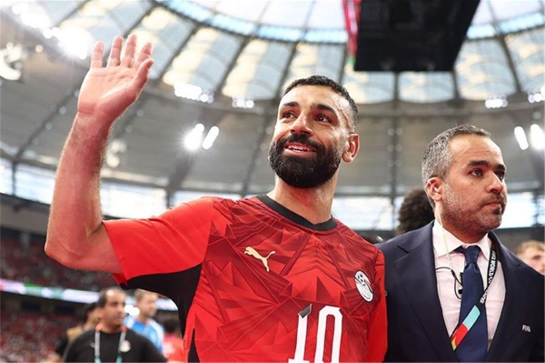 تصرف مثير يقرب محمد صلاح من الانتقال إلى بشكتاش تصرف مثير يقرب محمد صلاح من الانتقال إلى بشكتاش