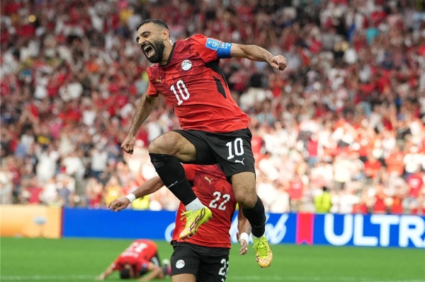 صحفي تركي اجتماع بين محمد صلاح وإدارة بشكتاش صحفي تركي اجتماع بين محمد صلاح وإدارة بشكتاش