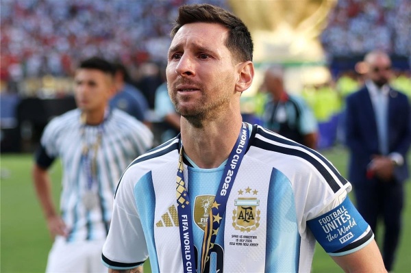في هدوء تام عودة ميسي إلى الأرجنتين بعد خسارة نهائي كأس العالم في هدوء تام عودة ميسي إلى الأرجنتين بعد خسارة نهائي كأس العالم