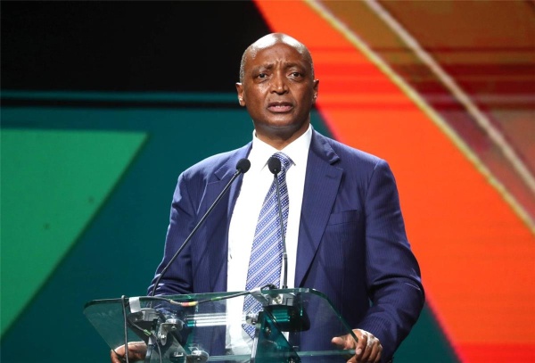 عاجل أول رد من موتسيبي على زيادة عدد الأندية في دوري أبطال إفريقيا والكونفدرالية عاجل أول رد من موتسيبي على زيادة عدد الأندية في دوري أبطال إفريقيا والكونفدرالية