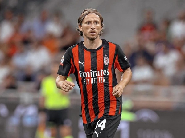 رسمي ا ميلان يعلن تجديد عقد مودريتش رسمي ا ميلان يعلن تجديد عقد مودريتش