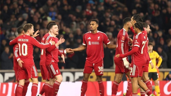 بشكتاش يقدم عرضا للم شمل محمد صلاح مع أحد زملائه السابقين