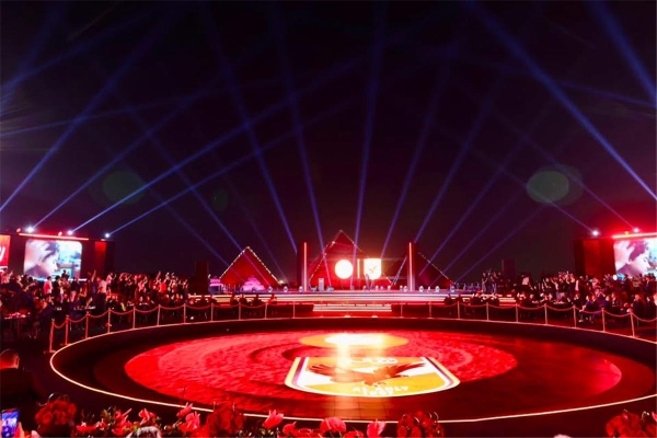 الأهلي يعلن عن اسم استاد النادي الجديد