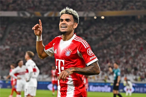 ناد سعودي يستهدف التعاقد مع لويس دياز والكولومبي يرحب