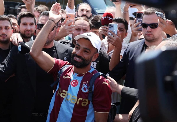 لمزاملة محمد صلاح طرابزون سبور يصدر بيان ا رسمي ا بشأن لاعب ليفربول السابق