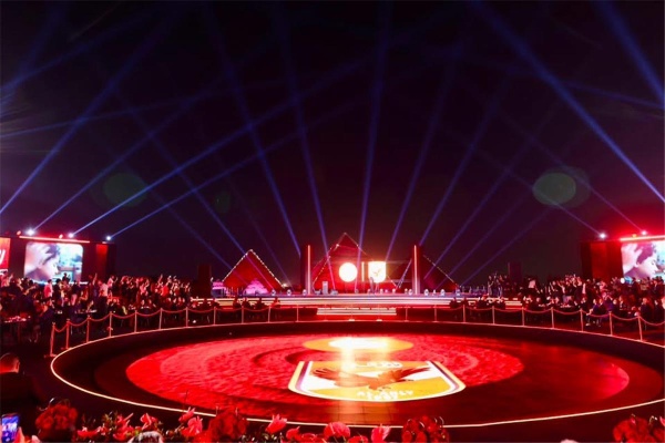 سعد شلبي الأهلي يواجه قطار ا شرس ا دمر أندية أخرى ولا نمتلك رفاهية المال سعد شلبي الأهلي يواجه قطار ا شرس ا دمر أندية أخرى ولا نمتلك رفاهية المال