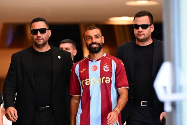 أحمد حسن كنت سأنصح محمد صلاح بالانتقال إلى فريق آخر لو طلب مني