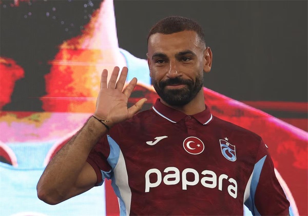 أوبي ميكيل يحذر محمد صلاح من انقلاب جمهور طرابزون سبور ضده أوبي ميكيل يحذر محمد صلاح من انقلاب جمهور طرابزون سبور ضده