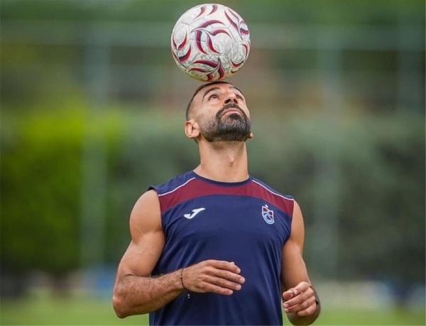 موقف محمد صلاح من المشاركة في مباراة طرابزون سبور وقاسم باشا