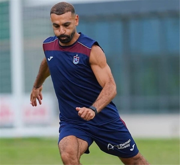 فيديو فنان تركي عدد متابعي محمد صلاح يعادلون سكان تركيا وشكر ا رئيس طرابزون سبور فيديو فنان تركي عدد متابعي محمد صلاح يعادلون سكان تركيا وشكر ا رئيس طرابزون سبور