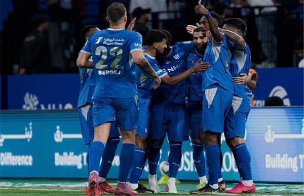 فيديو 3 ركلات جزاء بنزيما ونيفيز يقودان الهلال لاكتساح الفيصلي برباعية في افتتاح الدوري السعودي فيديو 3 ركلات جزاء بنزيما ونيفيز يقودان الهلال لاكتساح الفيصلي برباعية في افتتاح الدوري السعودي