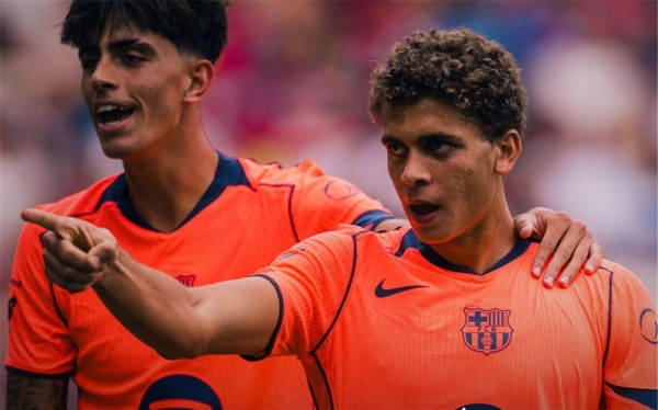 برشلونة يحمس حمزة عبد الكريم قبل مواجهة الأهلي برشلونة يحمس حمزة عبد الكريم قبل مواجهة الأهلي