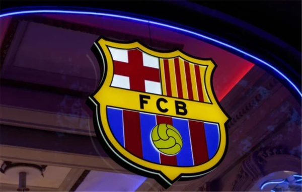 أنباء متضاربة بشأن توصل برشلونة لاتفاق لحسم صفقة جديدة