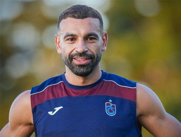 مدرب فيرينكفاروس محمد صلاح لاعب من الطراز العالمي