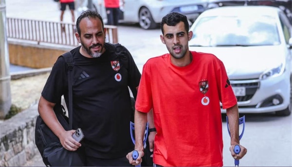 طبيب الأهلي يحدد موعد خضوع بلعمري لجراحة الصليبي في ألمانيا