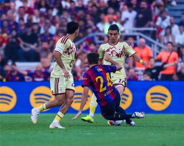 حكم مباراة الأهلي والشرقية إنبي في الدوري المصري حكم مباراة الأهلي والشرقية إنبي في الدوري المصري