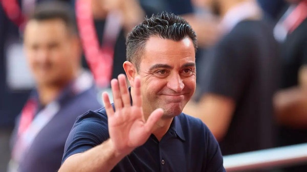 تشافي يستعين بنجم ريال مدريد السابق في منتخب هولندا تشافي يستعين بنجم ريال مدريد السابق في منتخب هولندا