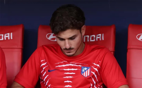 أتلتيكو مدريد لـ برشلونة تصرفنا مع ألفاريز يضع الجميع في مكانه المناسب