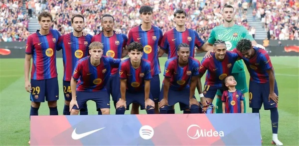 تشكيل برشلونة أمام إلتشي في الدوري الإسباني موقف حمزة عبد الكريم تشكيل برشلونة أمام إلتشي في الدوري الإسباني موقف حمزة عبد الكريم