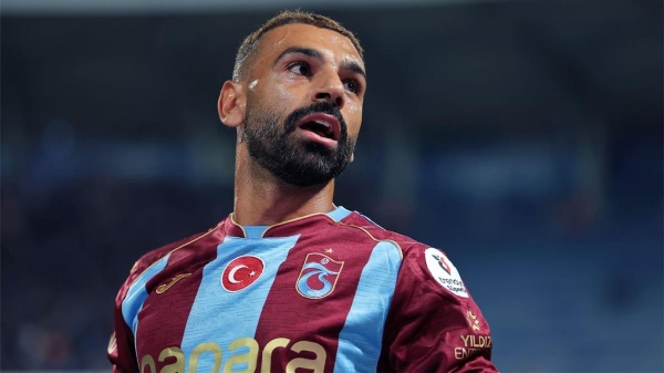 لاعب طرابزون الجديد يتغنى بـ محمد صلاح إنسان رائع وسعيد باللعب بجانبه لاعب طرابزون الجديد يتغنى بـ محمد صلاح إنسان رائع وسعيد باللعب بجانبه