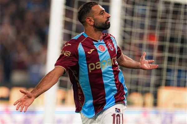 صحفي تركي مشيد ا بأداء محمد صلاح أمام باشاك شهير كأنني أشاهد أجمل منظر في العالم صحفي تركي مشيد ا بأداء محمد صلاح أمام باشاك شهير كأنني أشاهد أجمل منظر في العالم