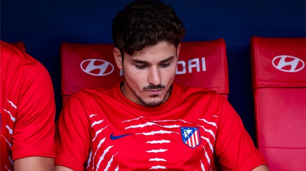 لاعب أتلتيكو مدريد بعد تصرف الجماهير سنقاتل من أجل ألفاريز لاعب أتلتيكو مدريد بعد تصرف الجماهير سنقاتل من أجل ألفاريز