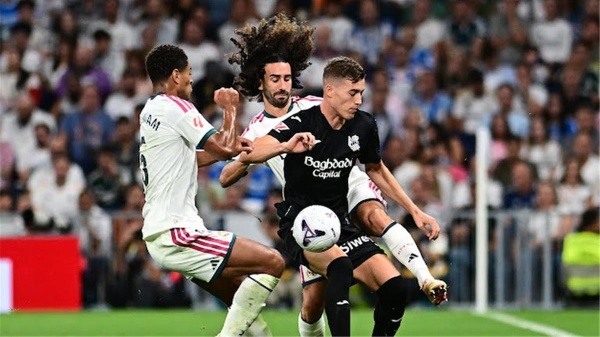 فيديو فينيسيوس يسجل هدف ريال مدريد الثالث أمام ريال سوسيداد