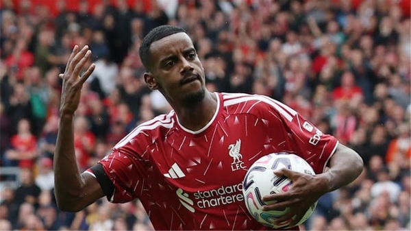 فيديو ليفربول يسقط في فخ التعادل الإيجابي أمام نوتينجهام فورست بـ الدوري الإنجليزي فيديو ليفربول يسقط في فخ التعادل الإيجابي أمام نوتينجهام فورست بـ الدوري الإنجليزي
